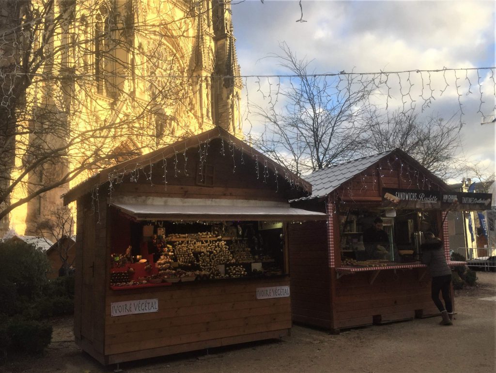 Marché de Noël au pied de notre magnifique cathédrale !