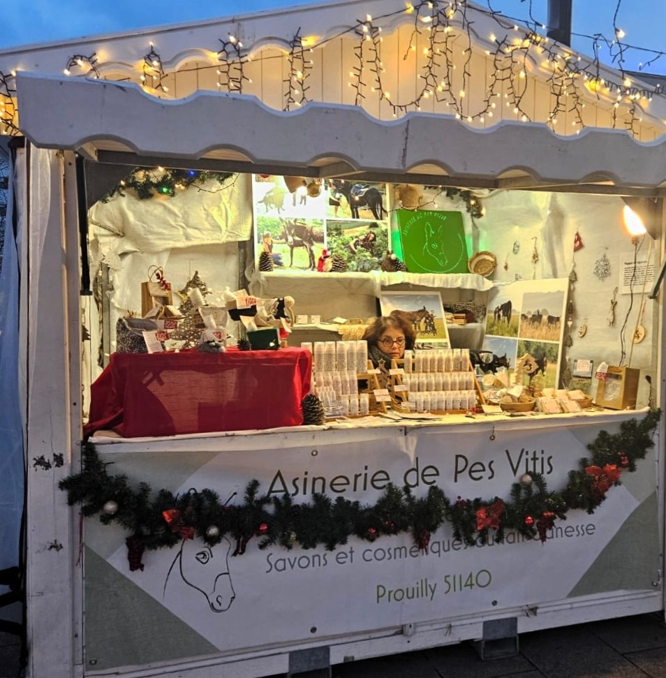 Asinerie de Pes Vitis au marché de Noël ALC de la Gare