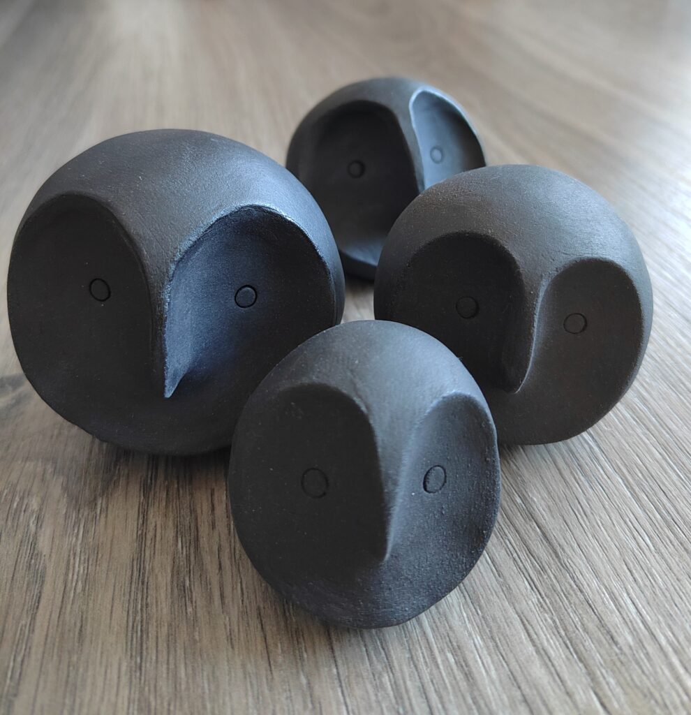 Chouettes en céramique, Poussière d'Argile