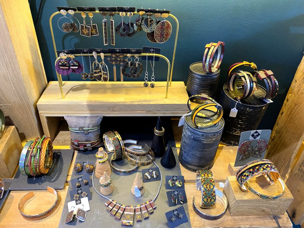 Bijoux en pâte polymère plein de couleurs, CleM'art