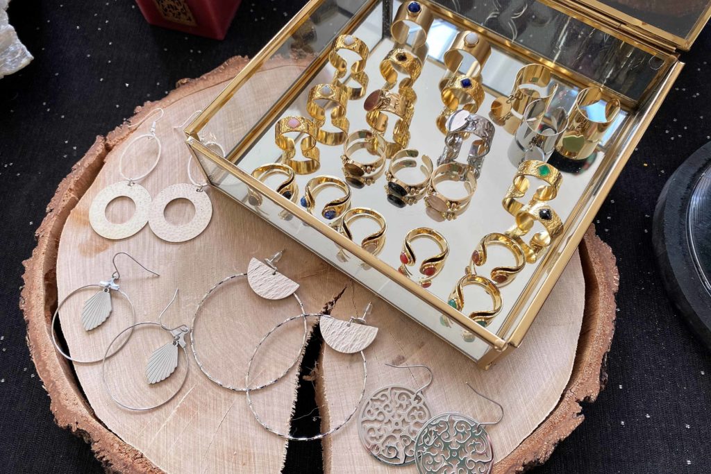 Aficionada Bijoux Realises Avec Des Perles Du Monde Entier A Sermiers 51 Aficionada Bijoux Realises Avec Des Perles Du Monde Entier A Sermiers 51